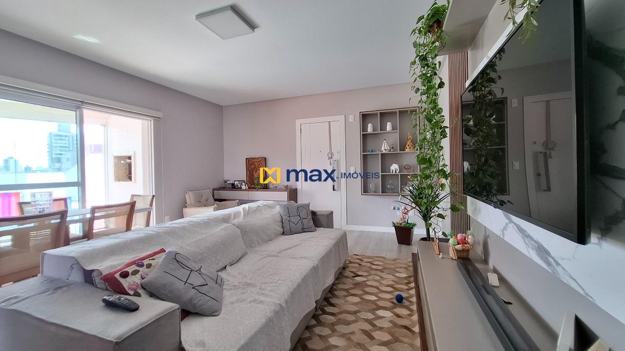 Apartamento à venda no Centro: Living integrado