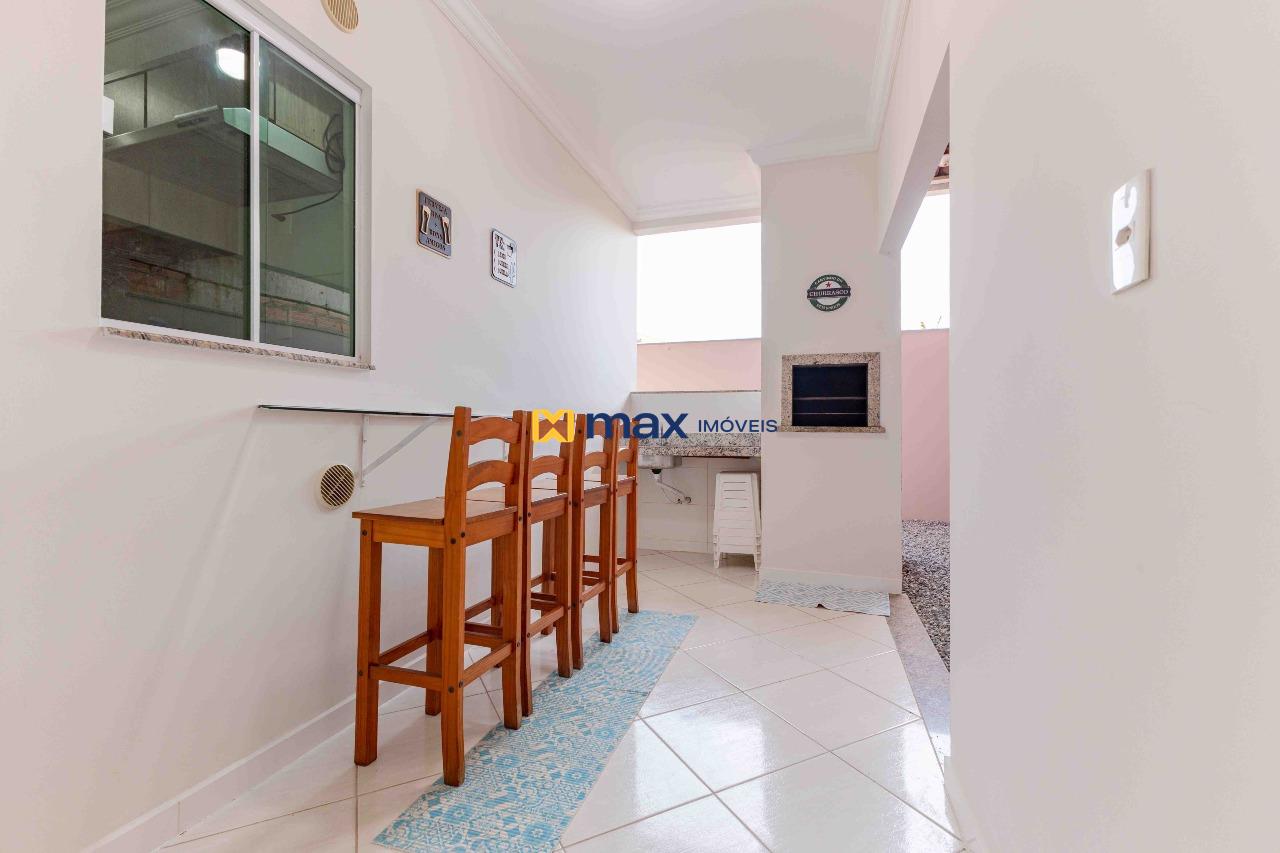 Casa à venda no Gravatá: Fundos - Churrasqueira 