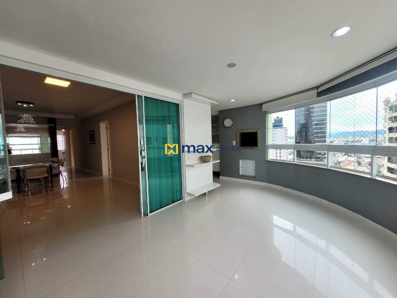 Apartamento para aluguel no Centro: 