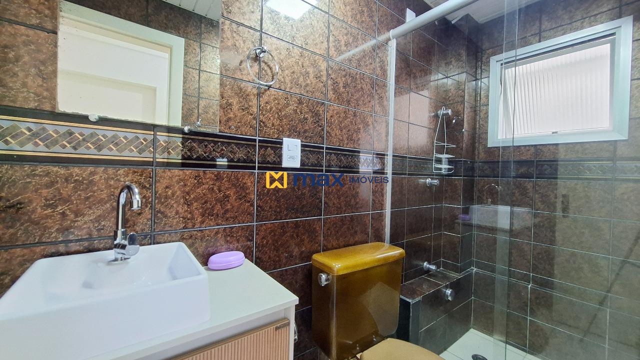 Apartamento à venda no São João: Banheiro social