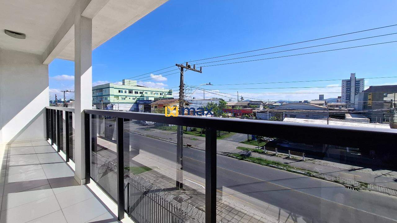 Casa Comercial à venda no São Vicente: Sacada - Salão de festas