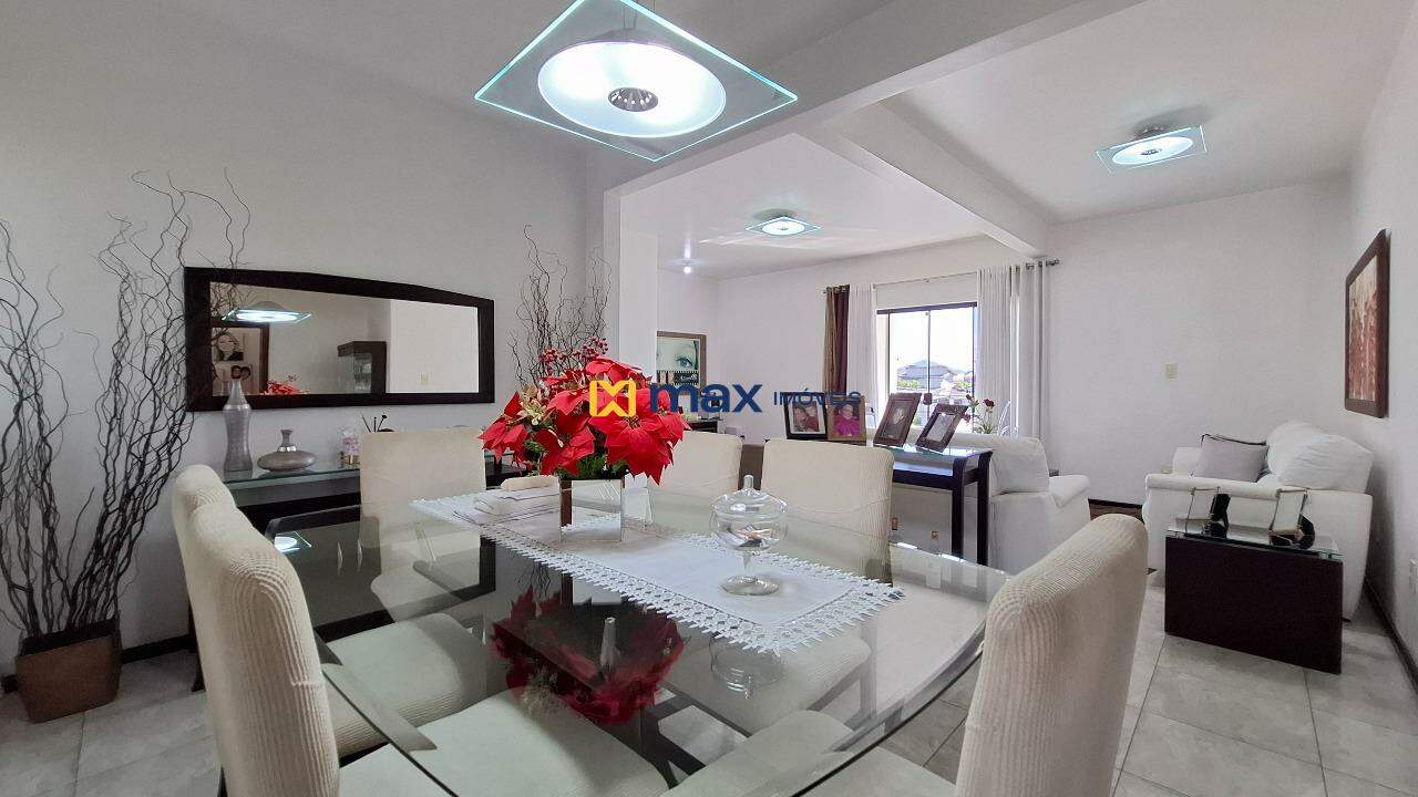 Casa Comercial à venda no São Vicente: Living integrado