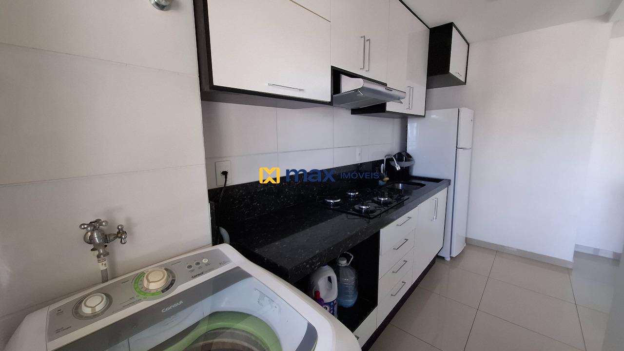 Apartamento para aluguel no Espinheiros: Cozinha/ Lavanderia