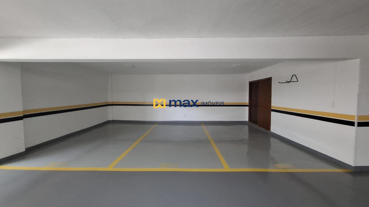 Apartamento para aluguel no Fazenda: Vagas de garagem