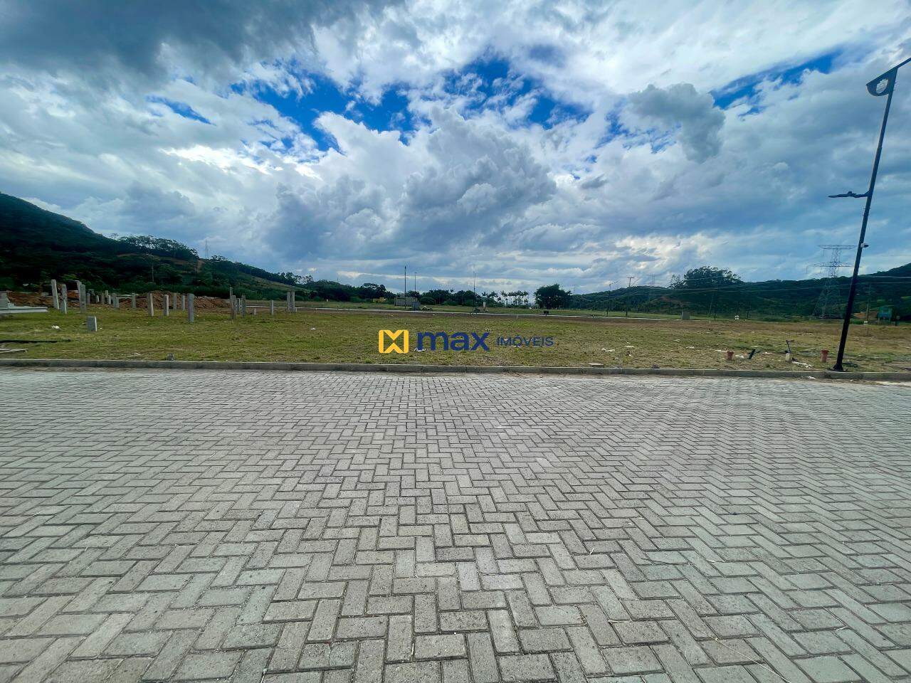 Terreno à venda no Rio do Meio: Terreno