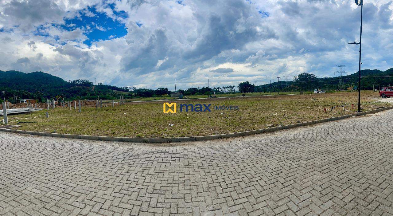 Terreno à venda no Rio do Meio: Terreno