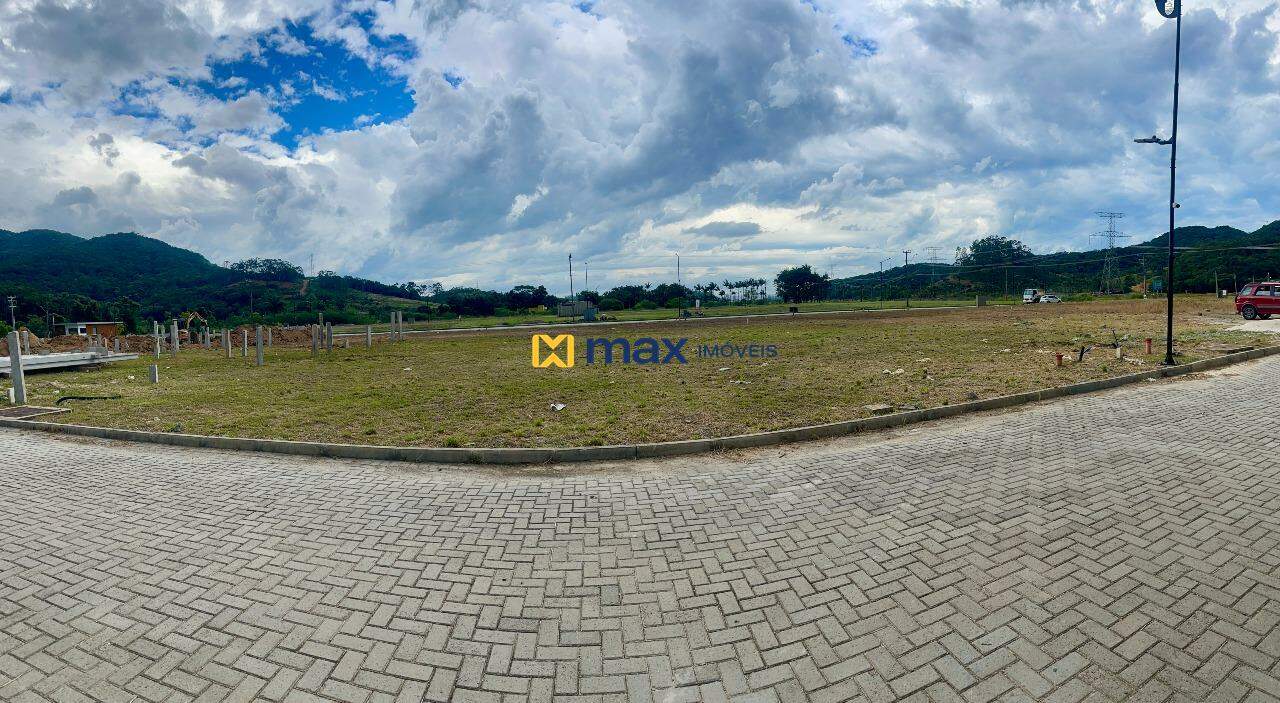 Terreno à venda no Rio do Meio: Terreno