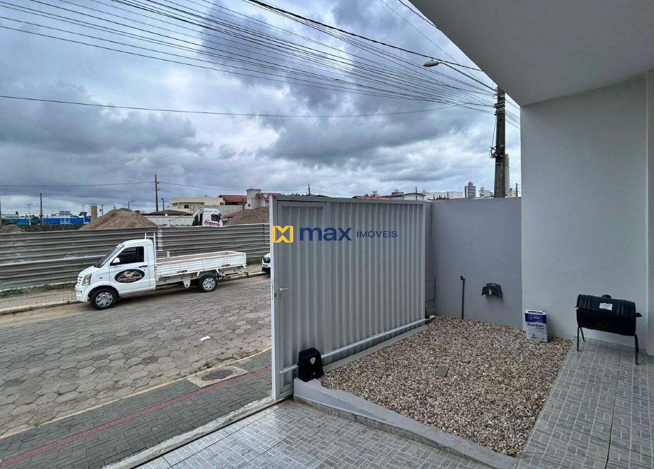 Casa à venda no Centro: Quintal 