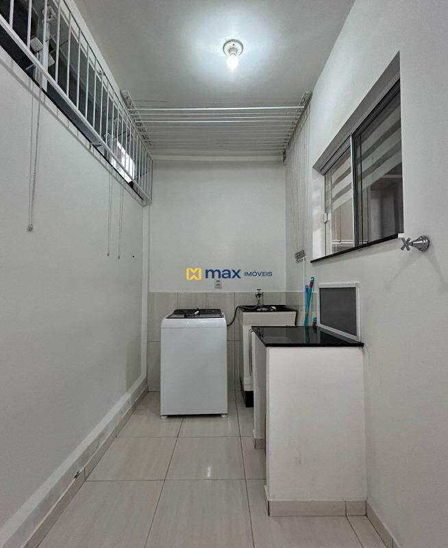 Casa à venda no Centro: Lavanderia