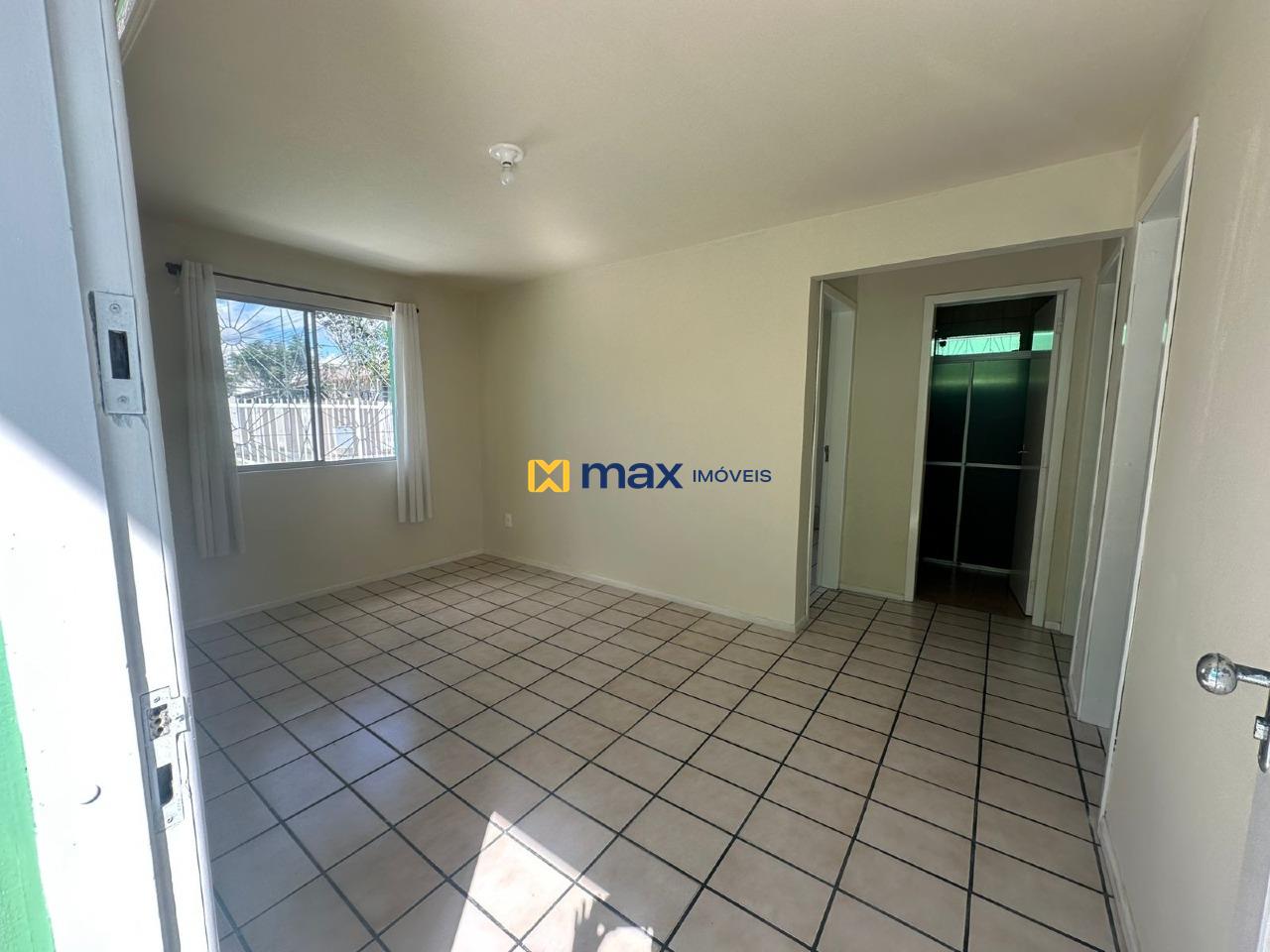 Casa para aluguel no Cordeiros: Sala 