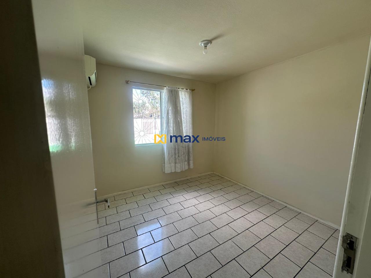 Casa para aluguel no Cordeiros: Quarto 1