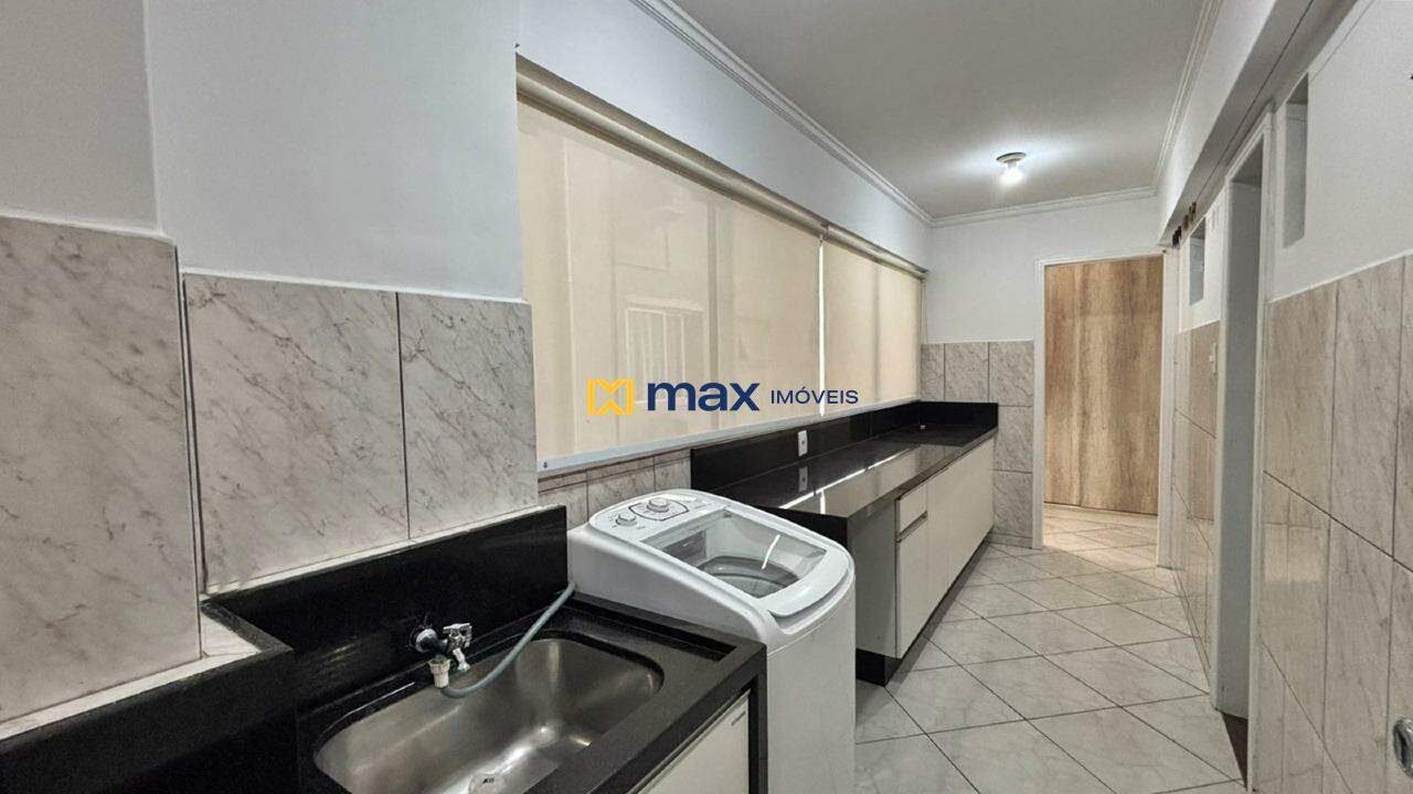 Apartamento à venda no Centro: área de serviço