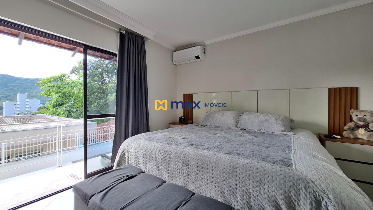 Casa à venda no Fazendinha: Suíte 3