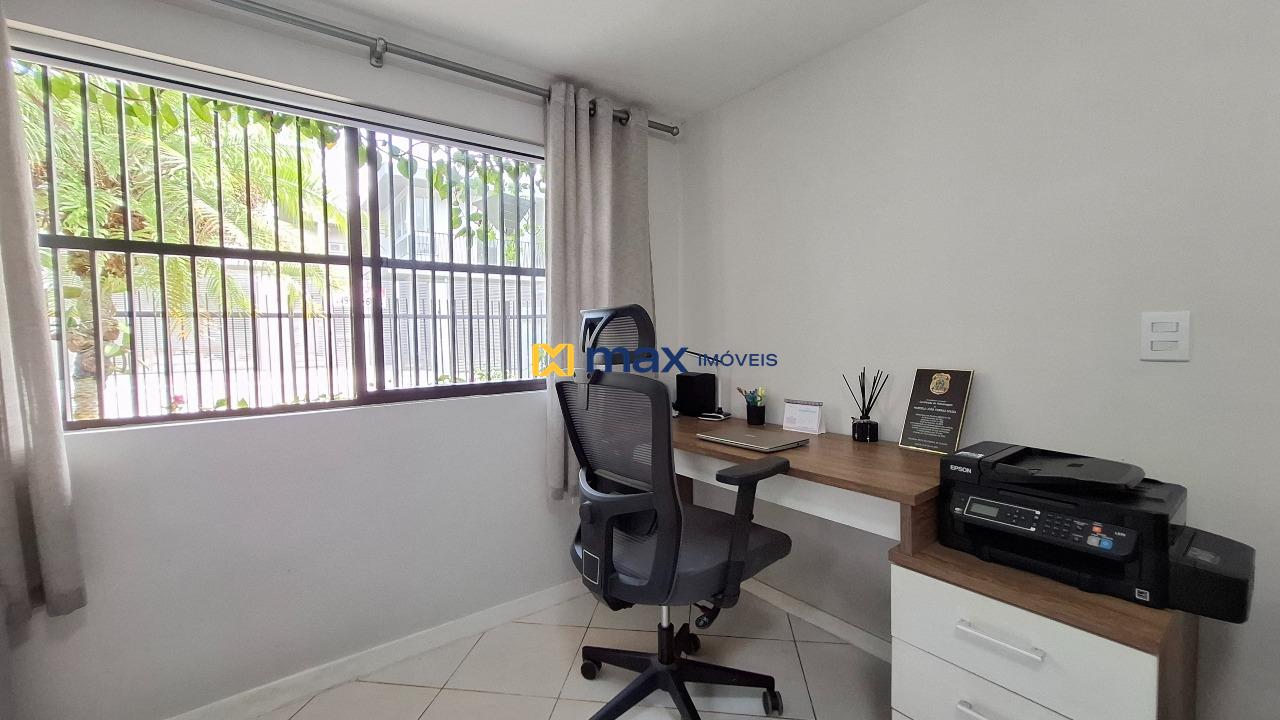 Casa à venda no Fazendinha: Escritório