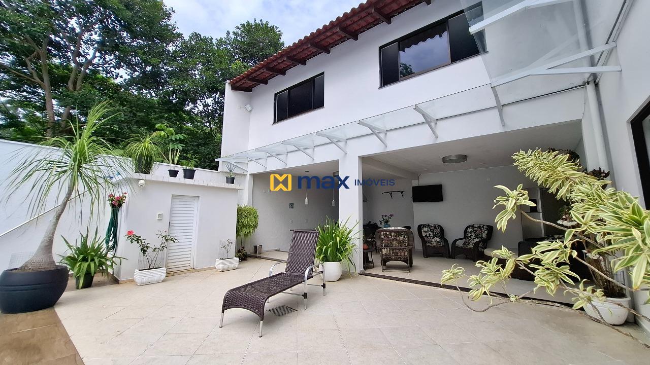 Casa à venda no Fazendinha: Área externa