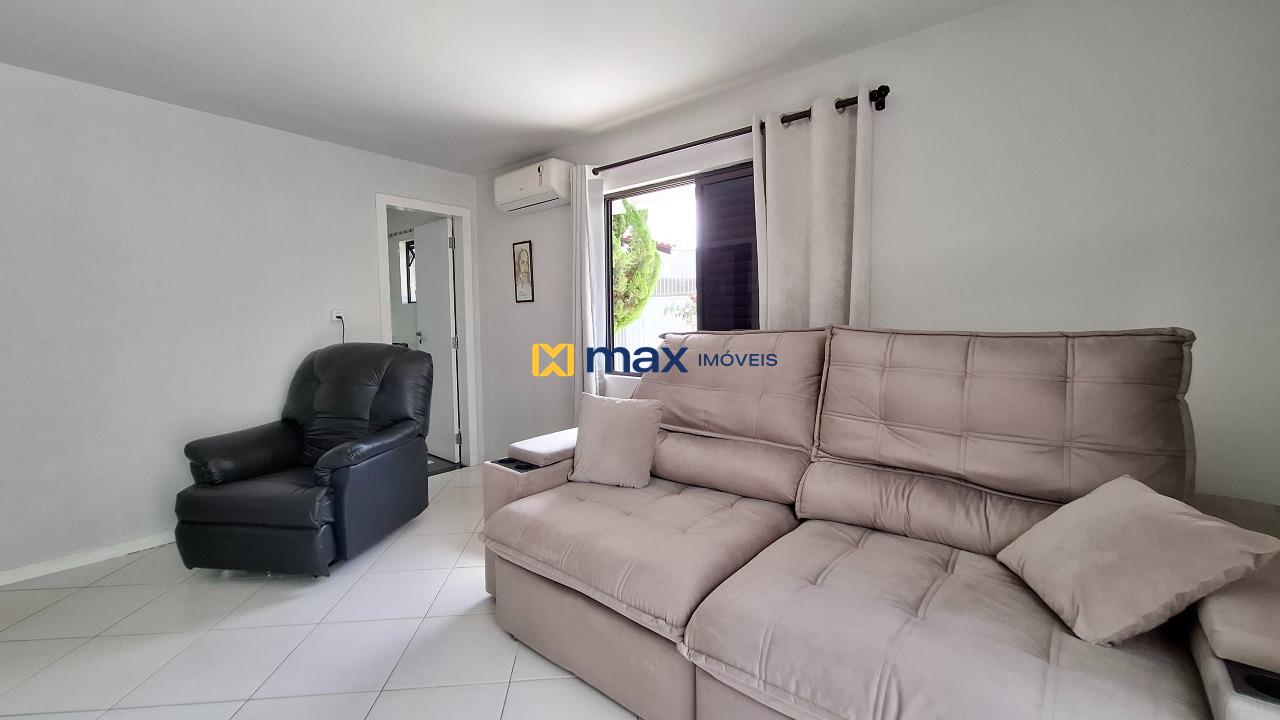 Casa à venda no Fazendinha: Sala de estar 2