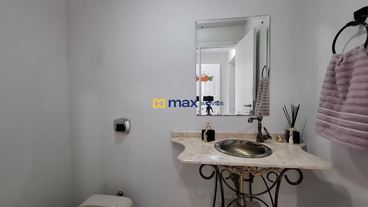 Casa à venda no Fazendinha: Lavabo