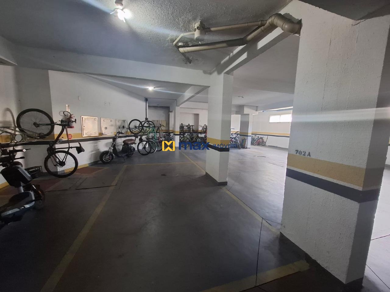 Apartamento para aluguel no São João: Garagem