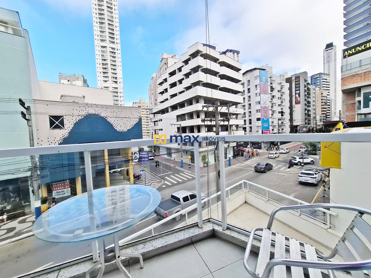 Apartamento para aluguel no Centro: Sacada Suíte 1