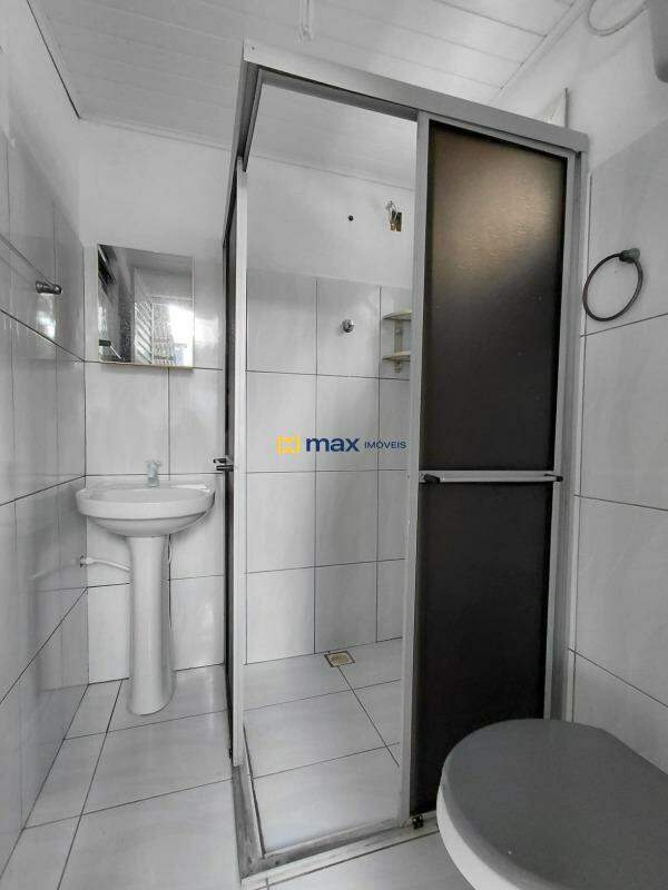 Casa para aluguel no Centro: 