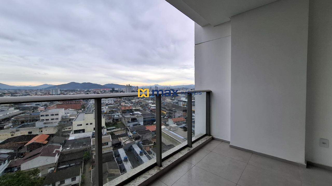 Apartamento à venda no São Vicente: Sacada com churrasqueira