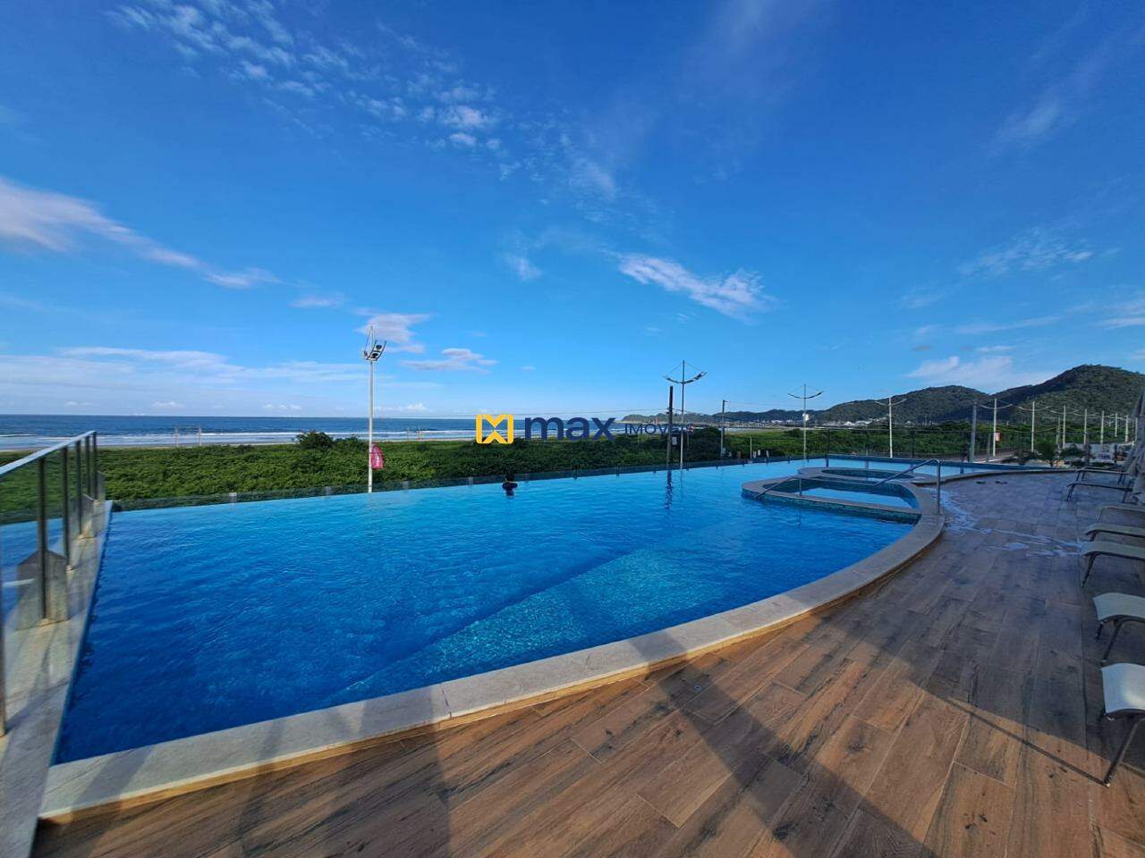 Apartamento para aluguel no São Pedro: Piscina