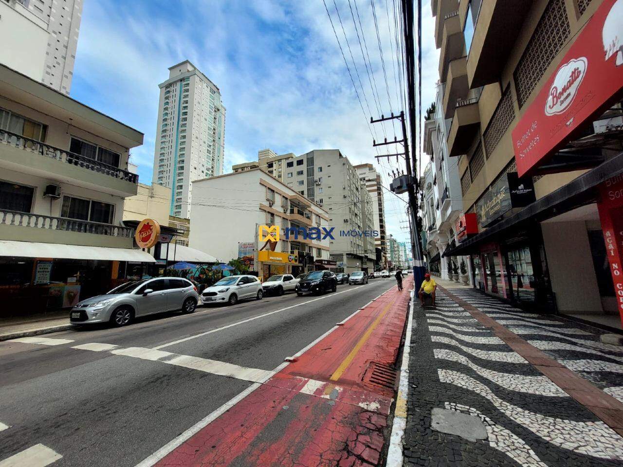 Apartamento para aluguel no Centro: 