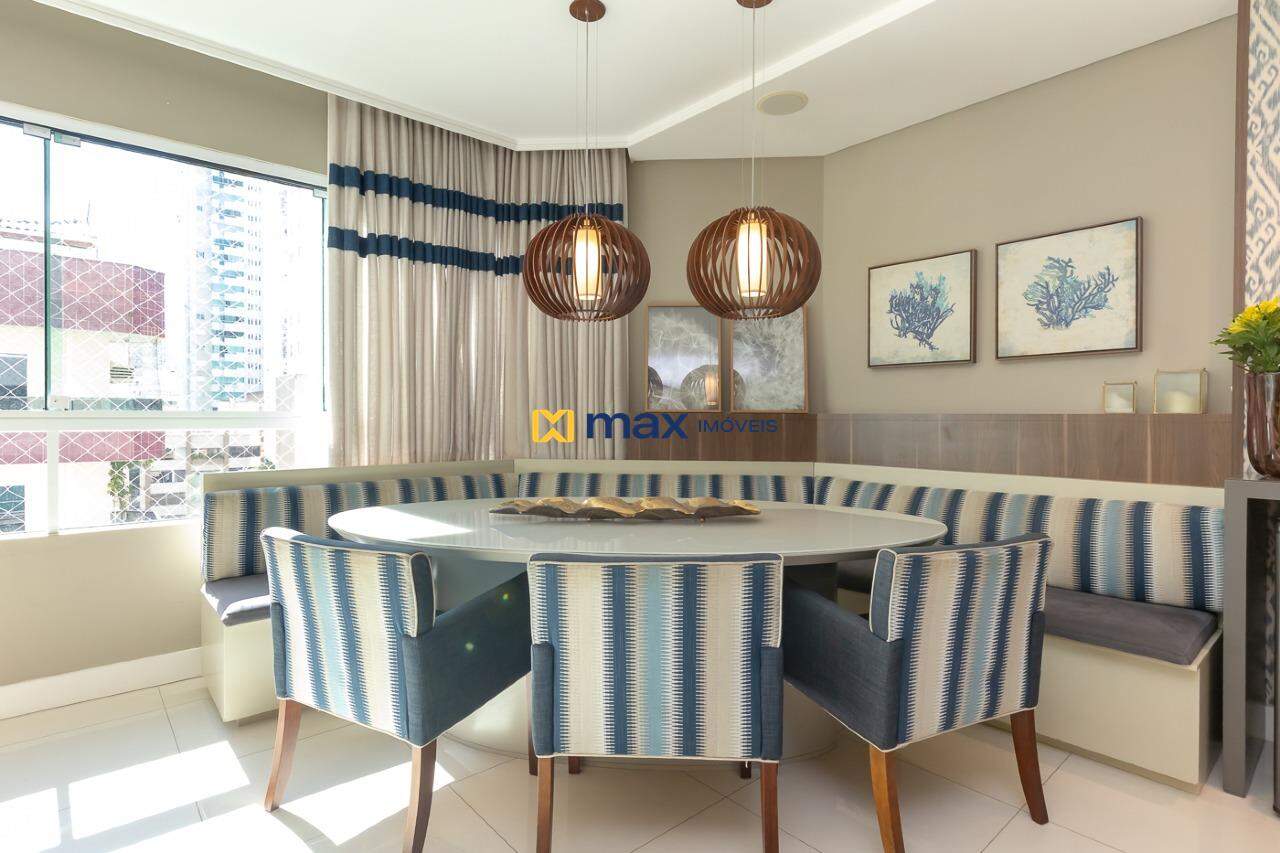 Apartamento à venda no Centro: Sala de Estar