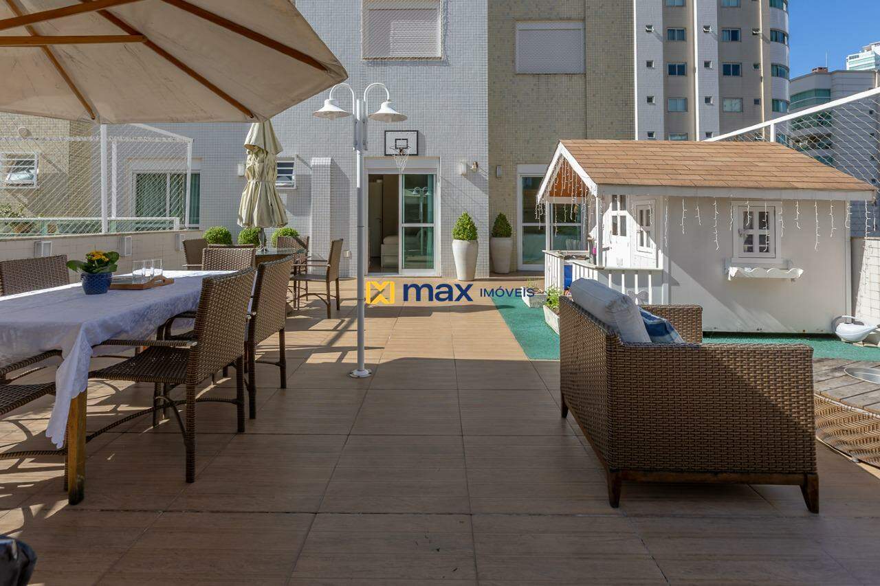 Apartamento à venda no Centro: Área externa privativa