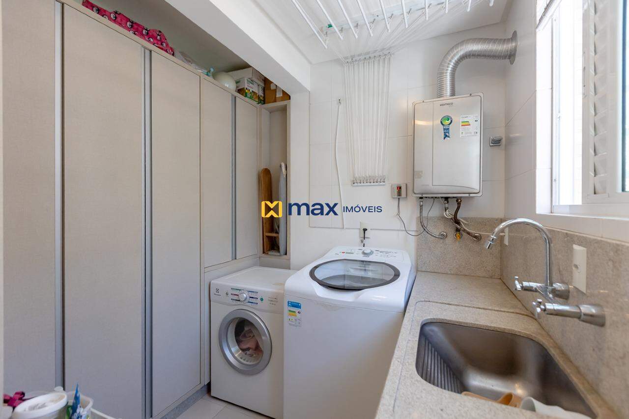 Apartamento à venda no Centro: Lavanderia