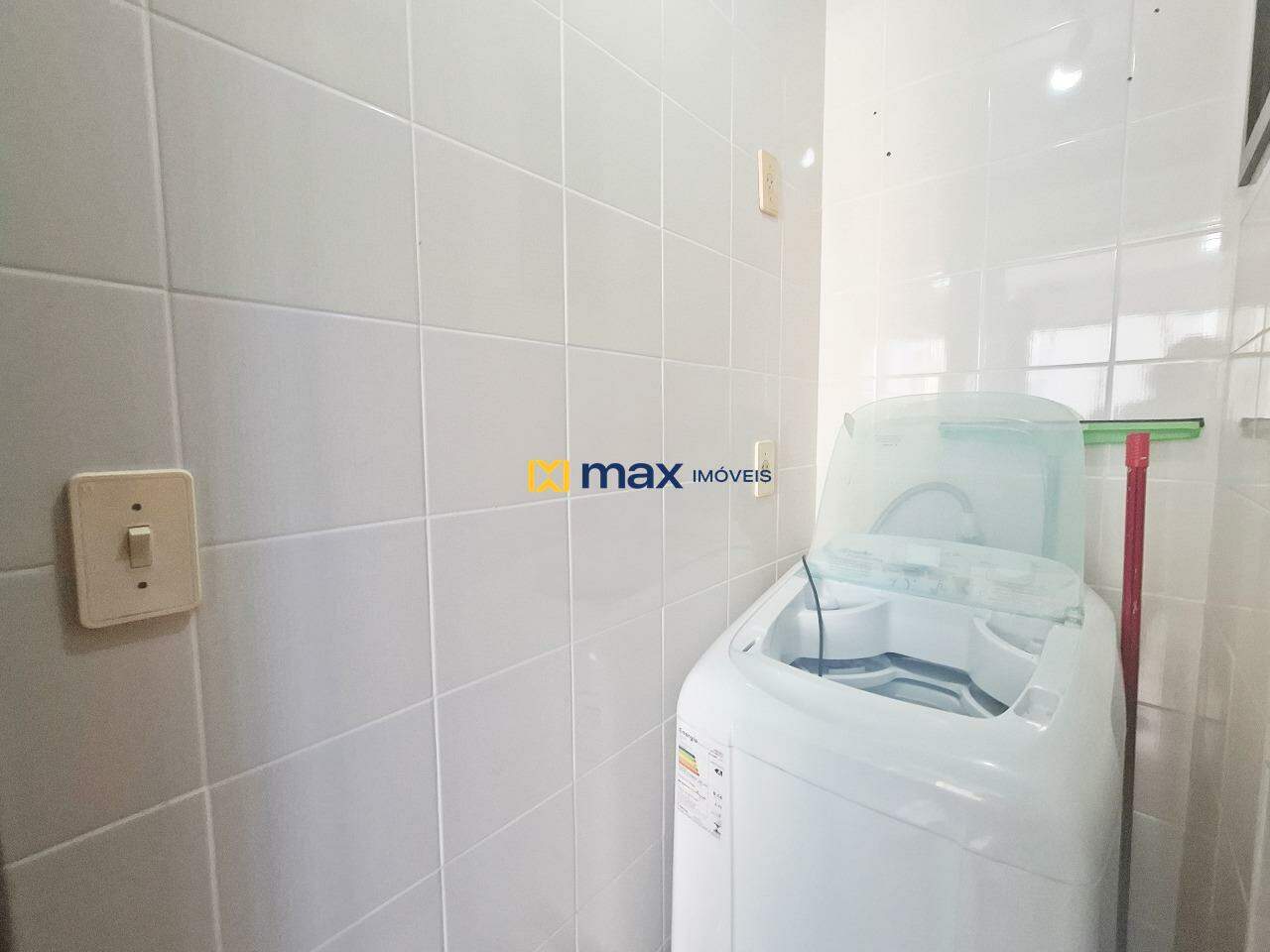 Apartamento à venda no Centro: Lavanderia
