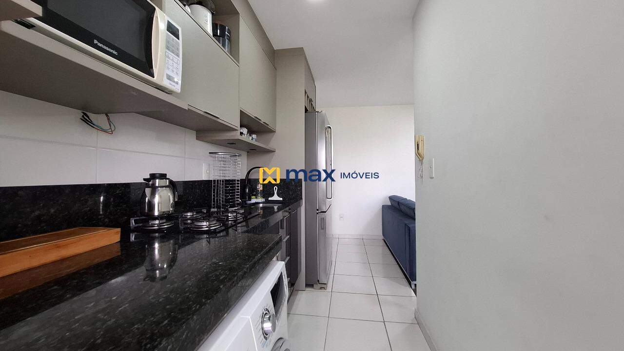 Apartamento à venda no Espinheiros: Cozinha