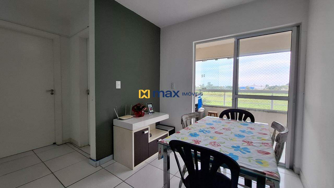 Apartamento à venda no Espinheiros: Living integrado