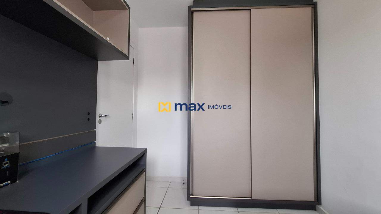 Apartamento à venda no Espinheiros: Dormitório