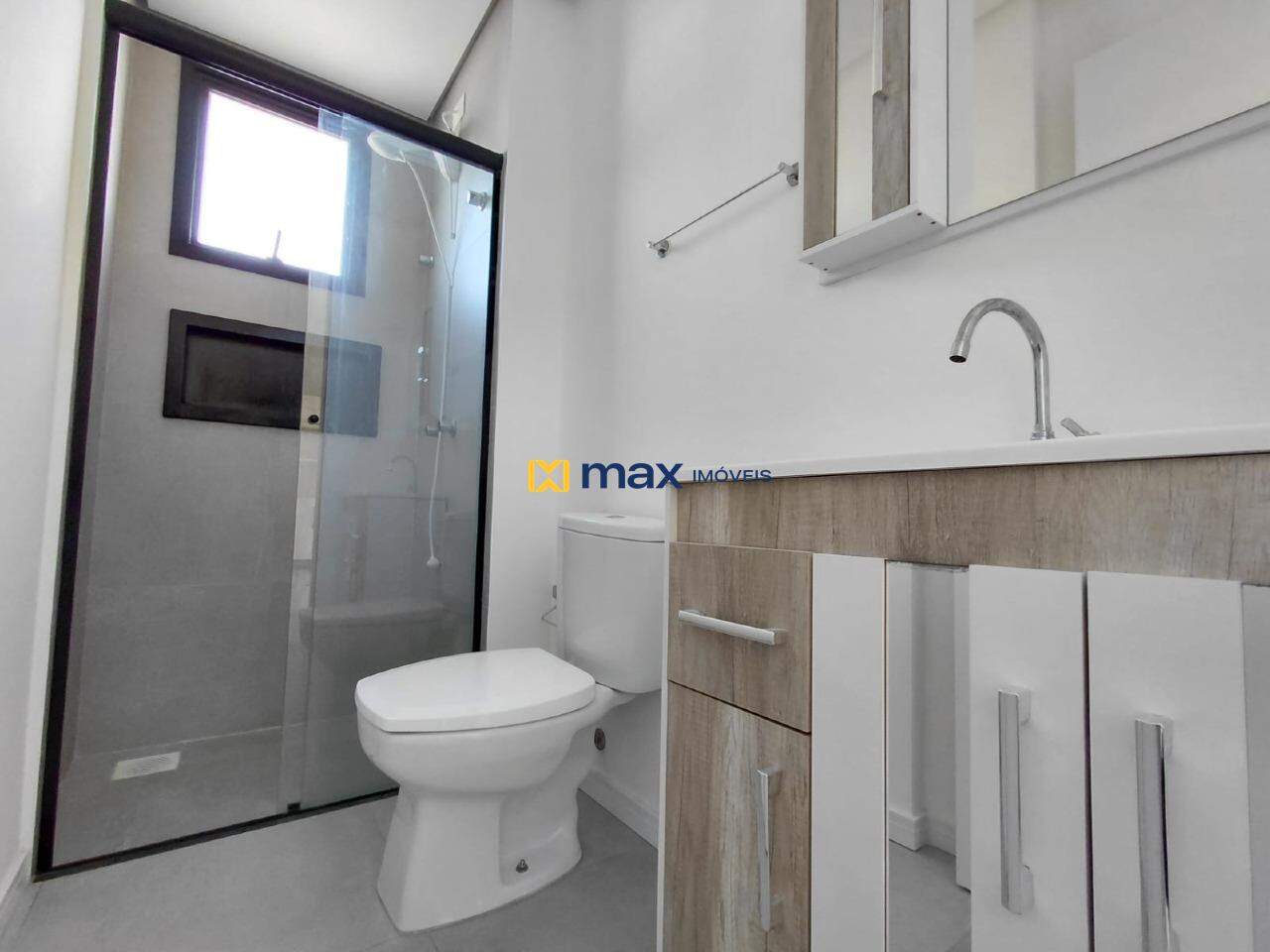 Apartamento para aluguel no Centro: Banheiro social