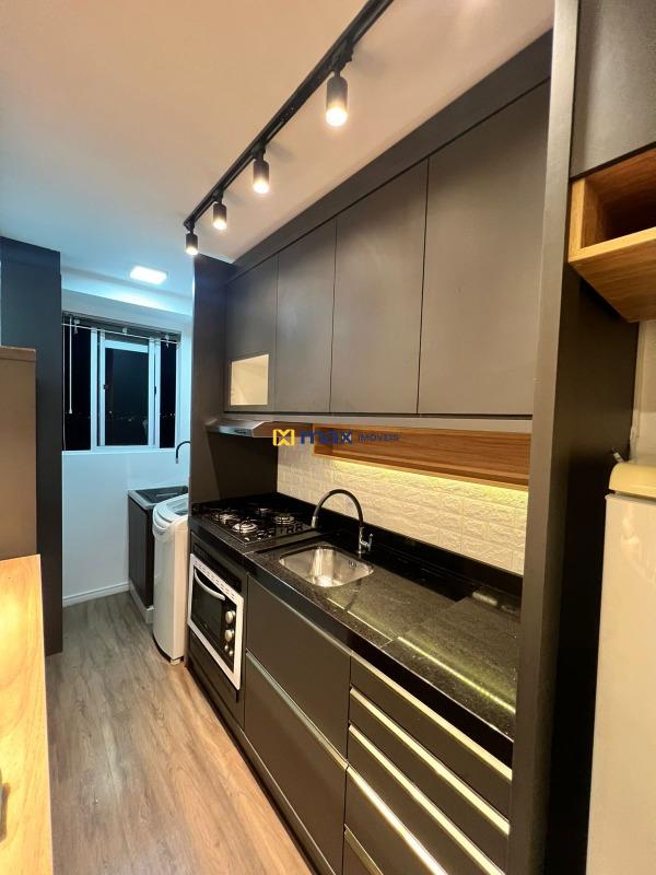 Apartamento para aluguel no Ressacada: Cozinha