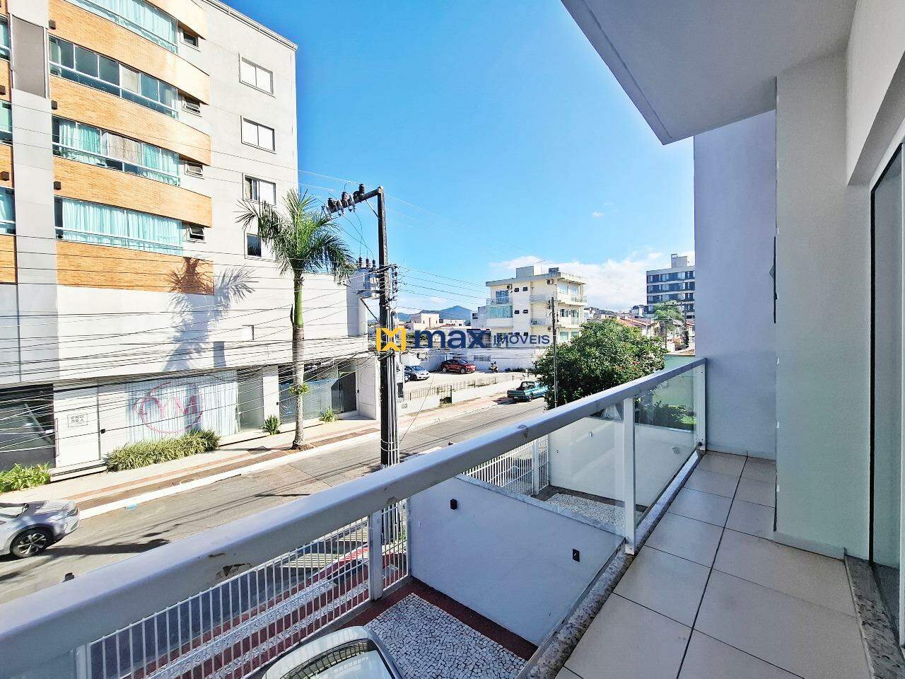 Casa à venda no Centro: Sacada Suíte