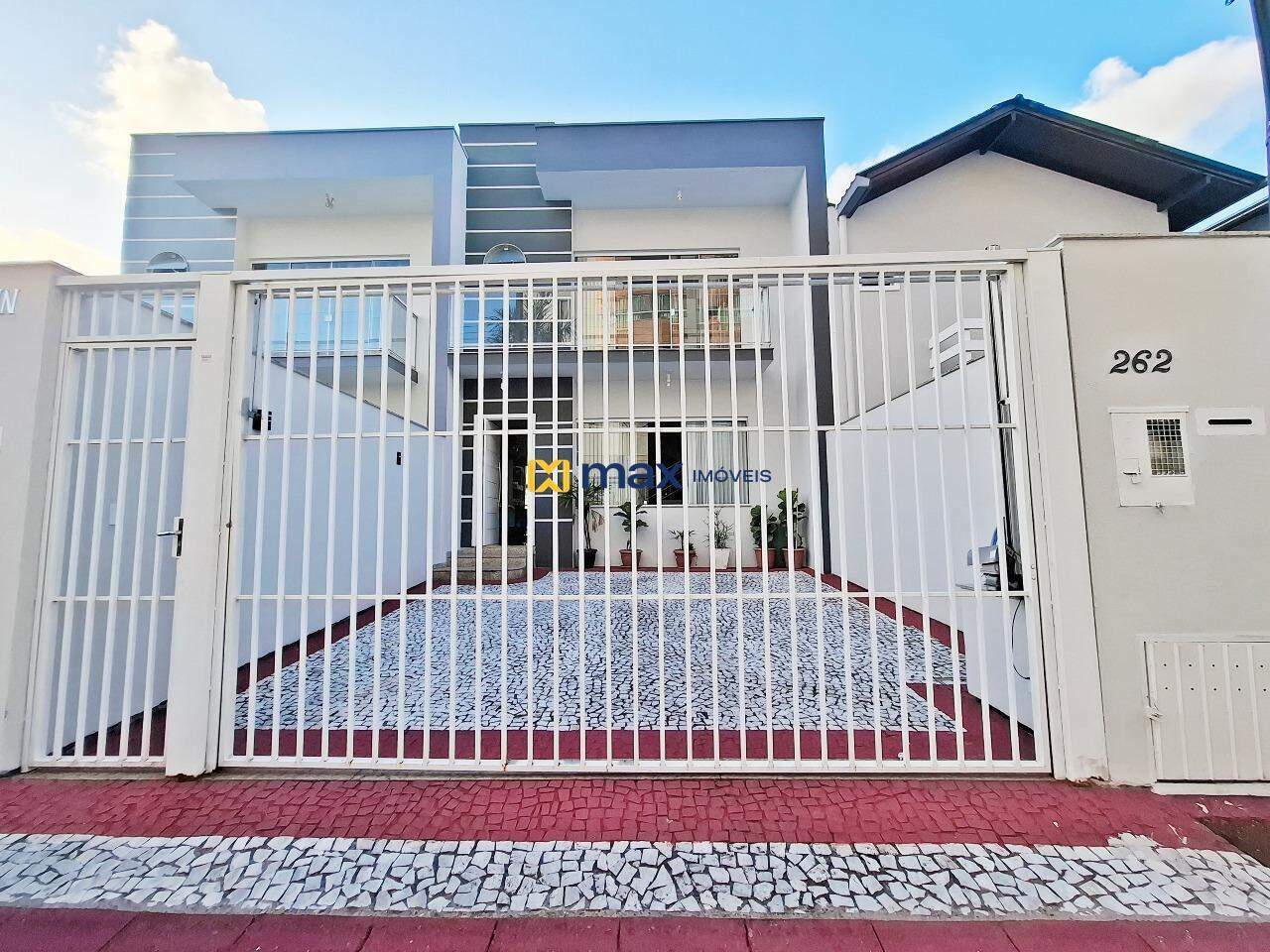 Casa à venda no Centro: Fachada