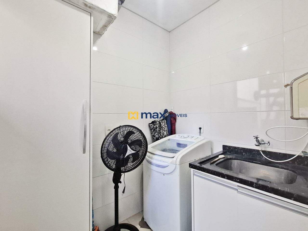 Casa à venda no Centro: Fundos Lavanderia