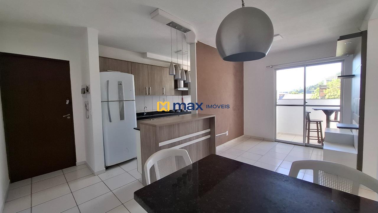 Apartamento para aluguel no Espinheiros: Sala de Estar e Jantar