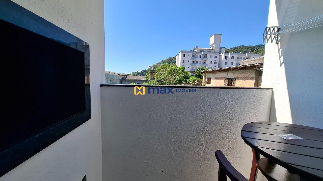 Apartamento para aluguel no Espinheiros: Sacada