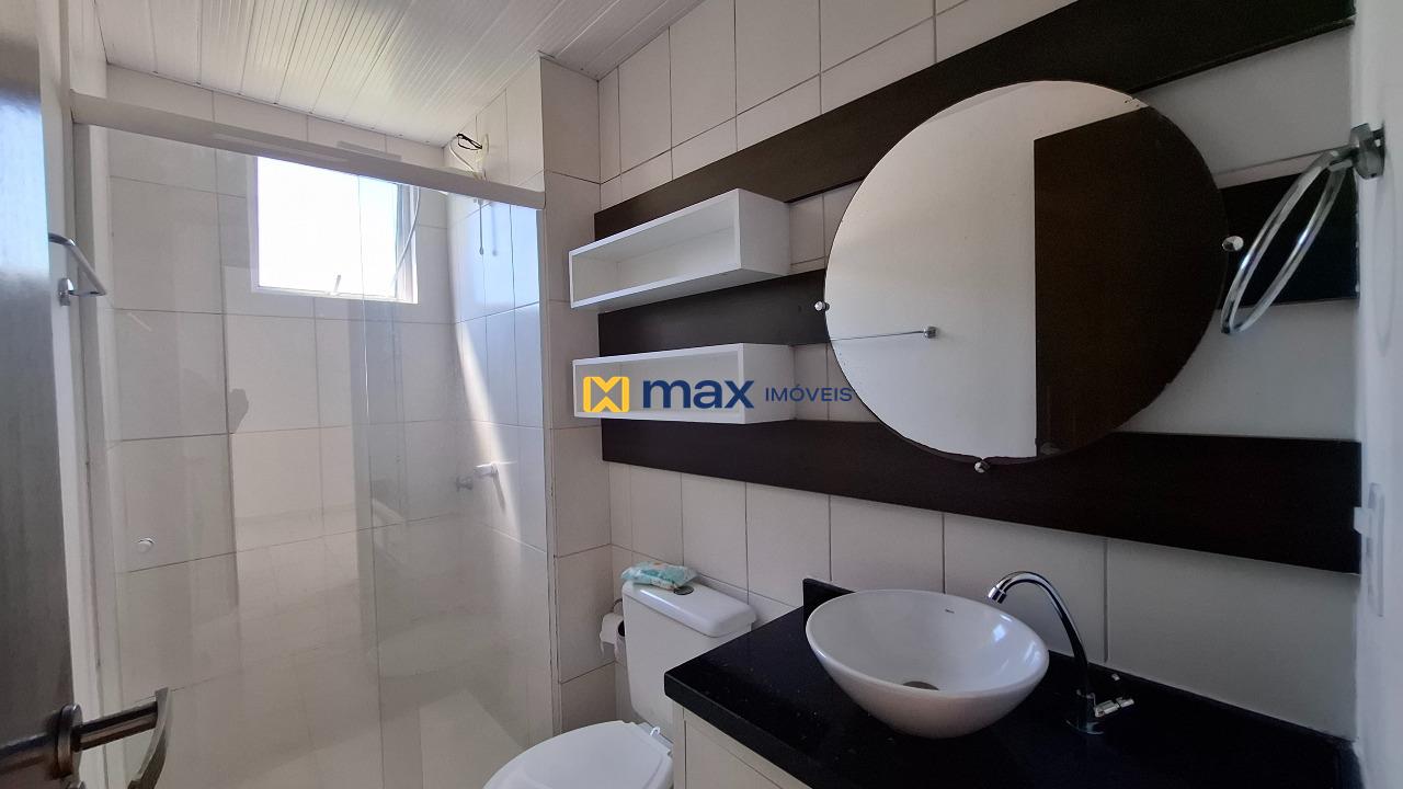 Apartamento para aluguel no Espinheiros: Banheiro Social