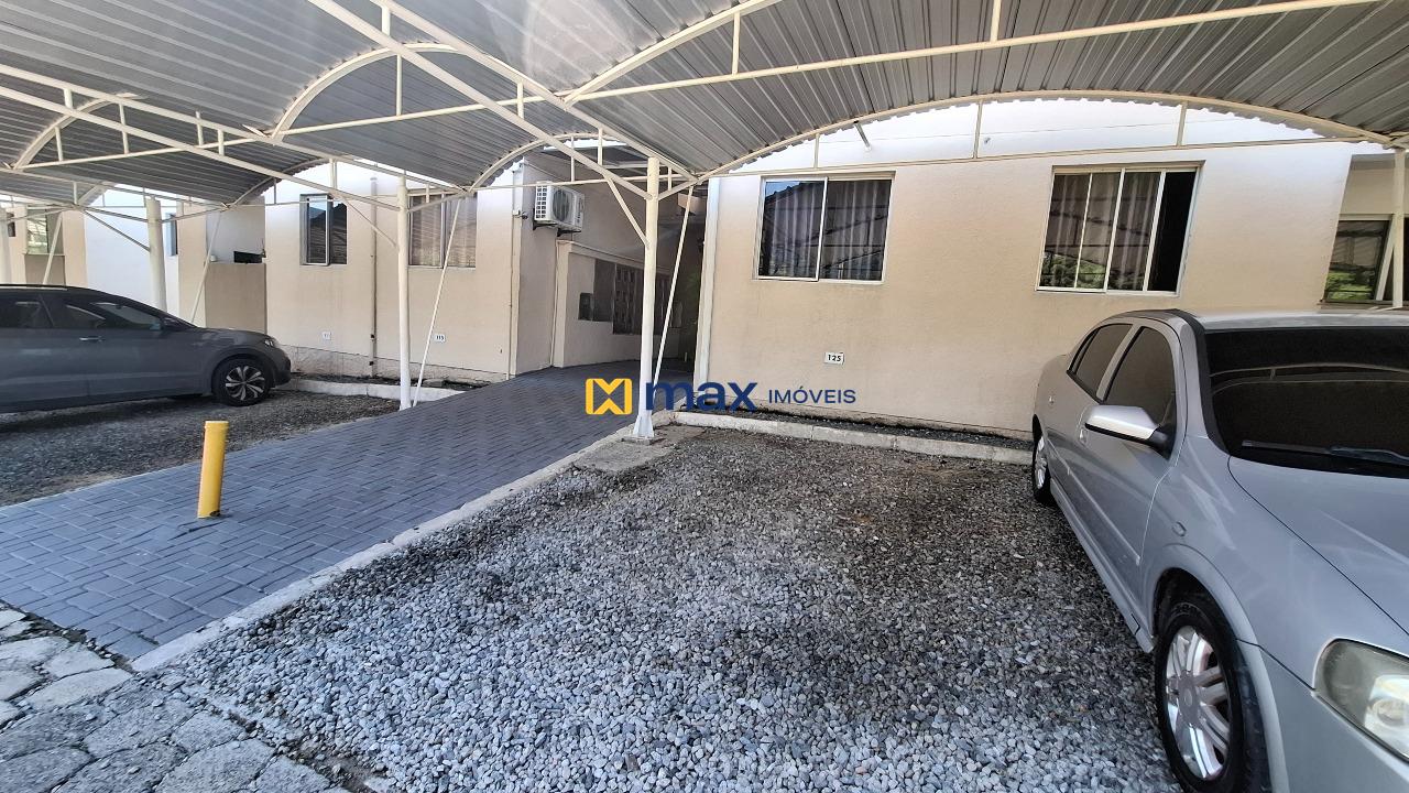 Apartamento para aluguel no Espinheiros: Garagem