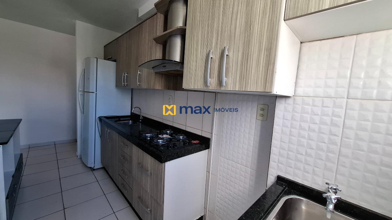 Apartamento para aluguel no Espinheiros: Cozinha/ Lavanderia