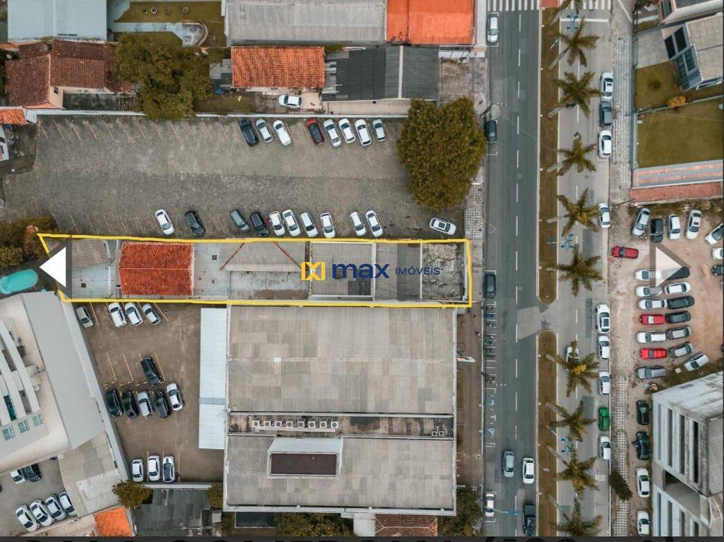 Casa Comercial à venda no Centro: Terreno
