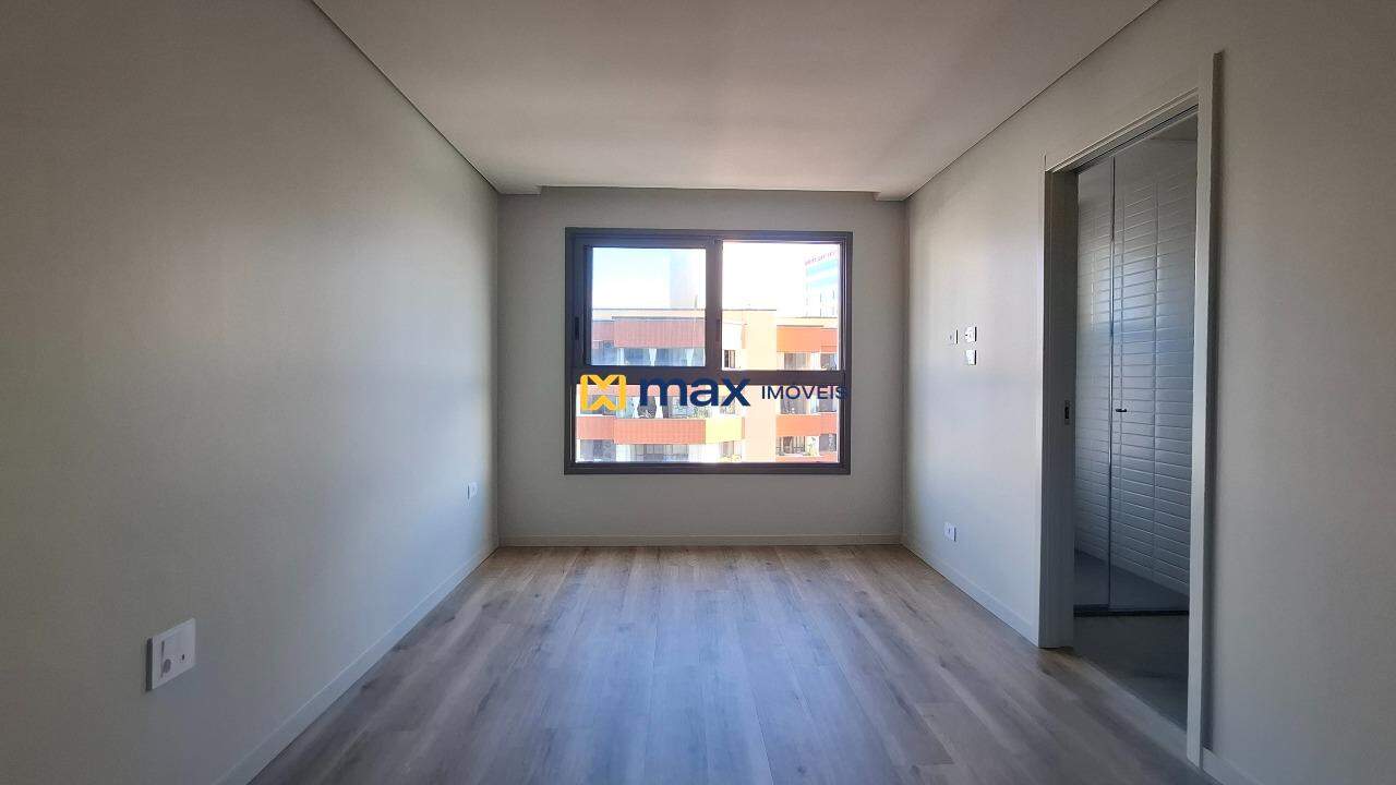 Apartamento à venda no Centro: Suíte