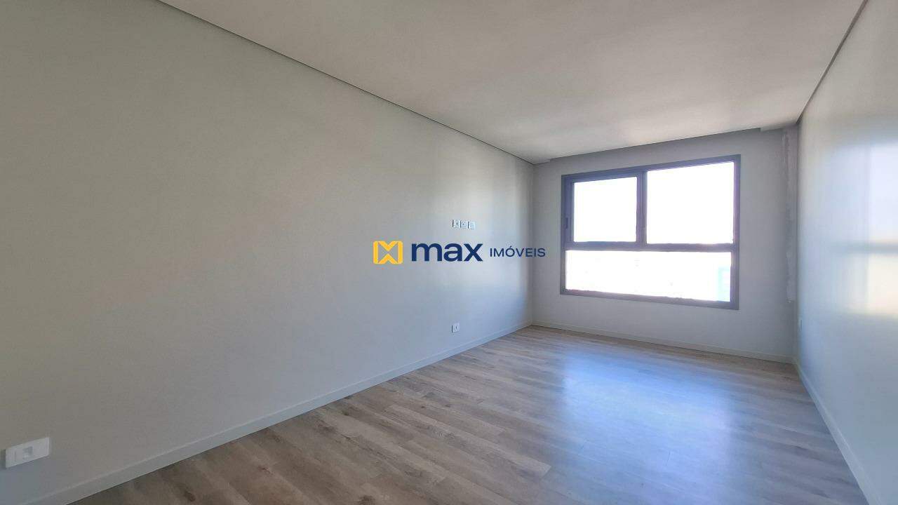 Apartamento à venda no Centro: Suíte 3