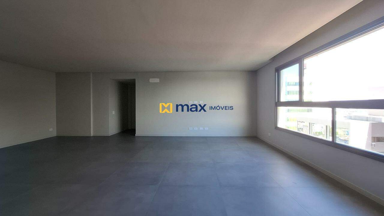 Apartamento à venda no Centro: Living integrado