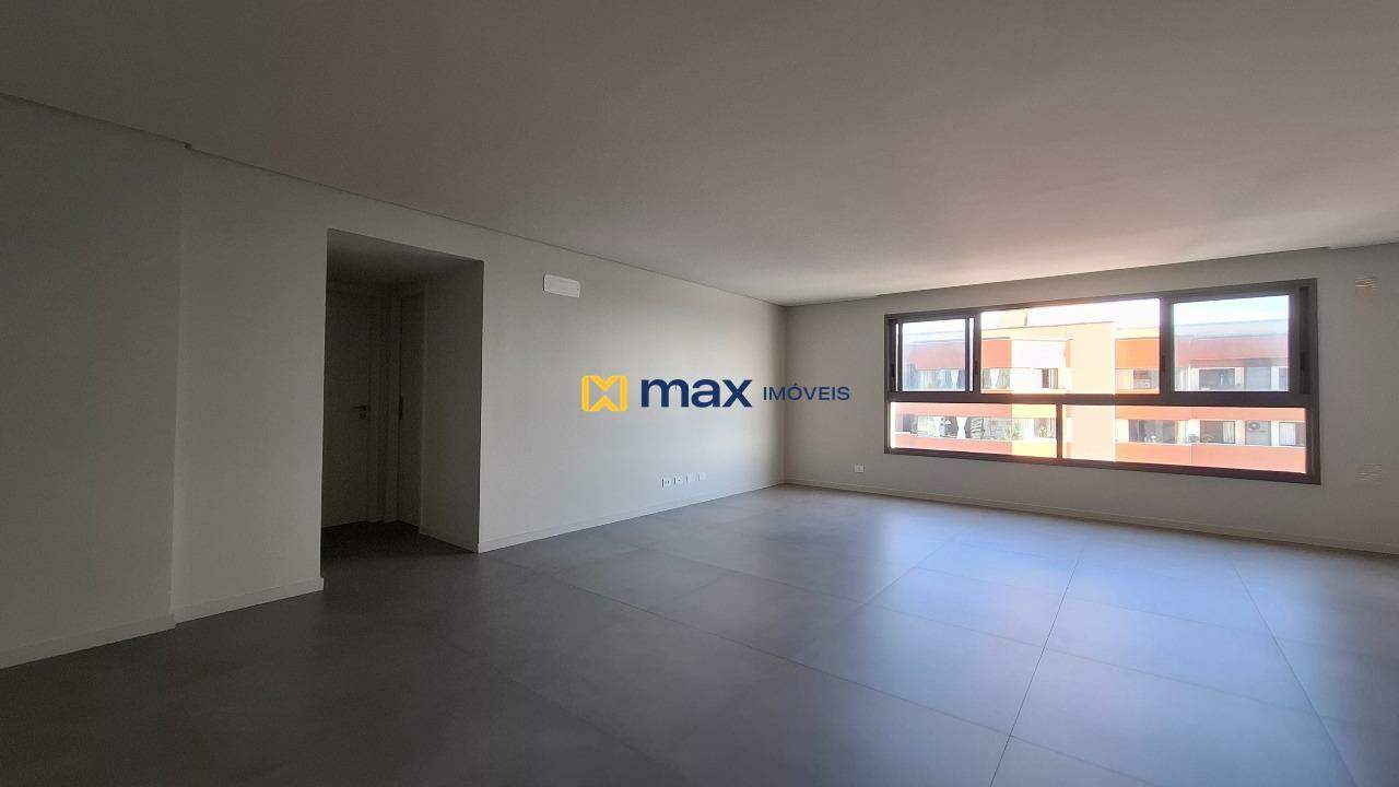 Apartamento à venda no Centro: Living integrado