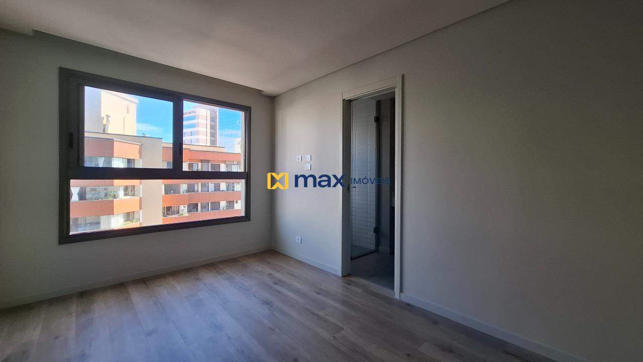 Apartamento à venda no Centro: Suíte